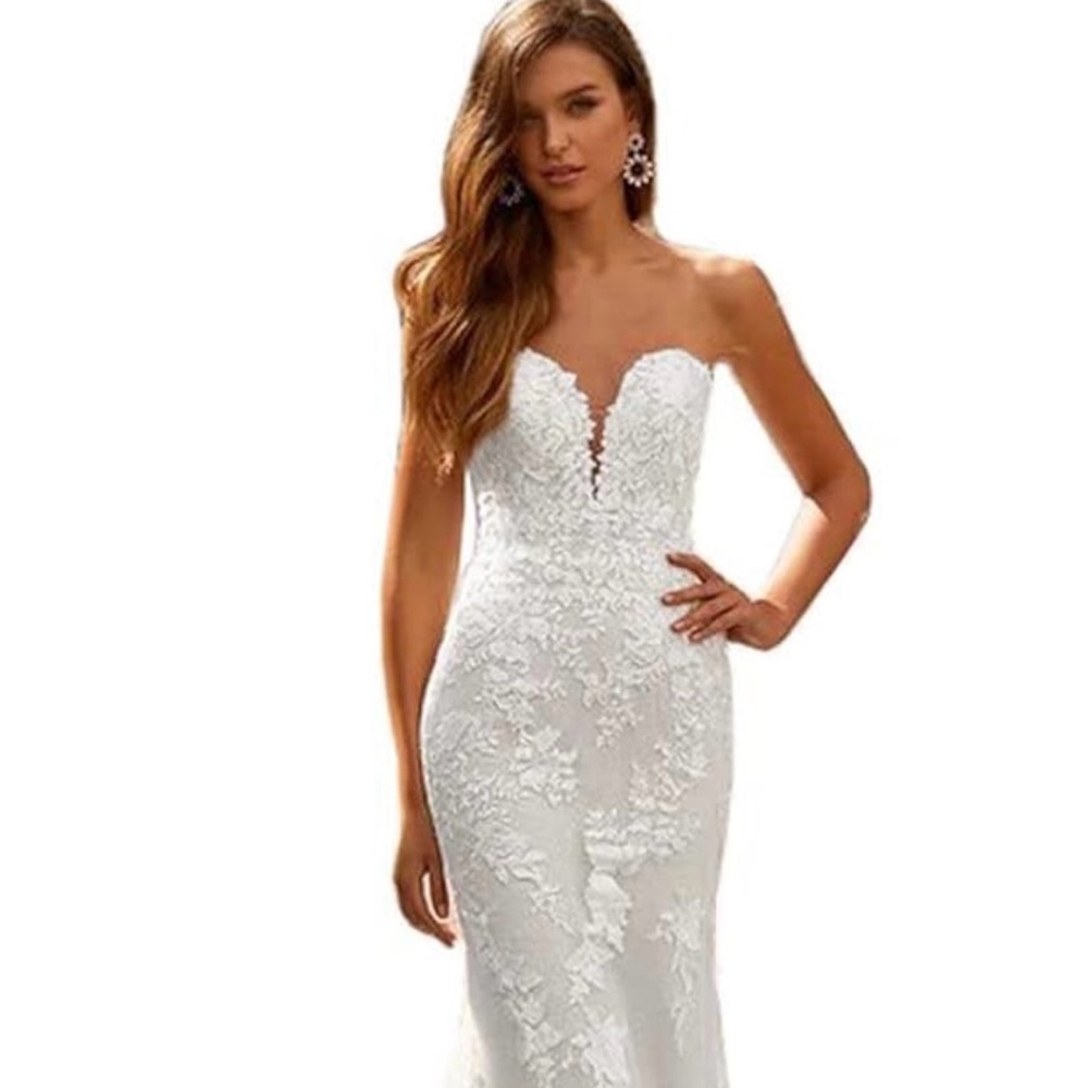 Strapless lace mermaid wedding gown